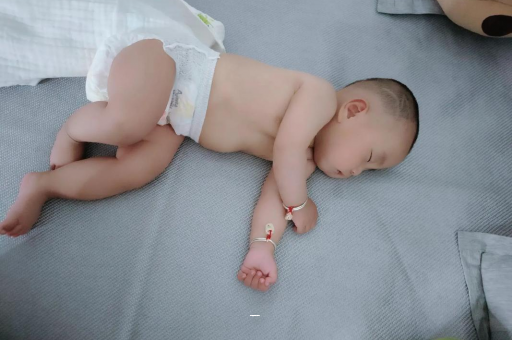 合肥几个月宝宝可以竖抱